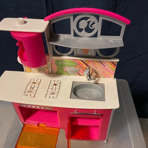 Huge Barbie Lot - Picture 15 of 16